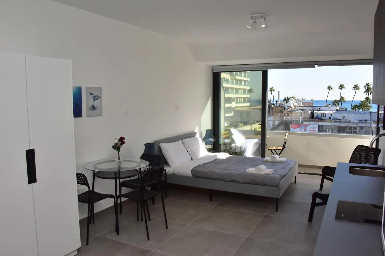 Apartament Georgia Court City & Seaview Larnaca